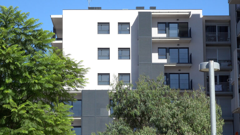 Edificio Cal Cisó vista frontal